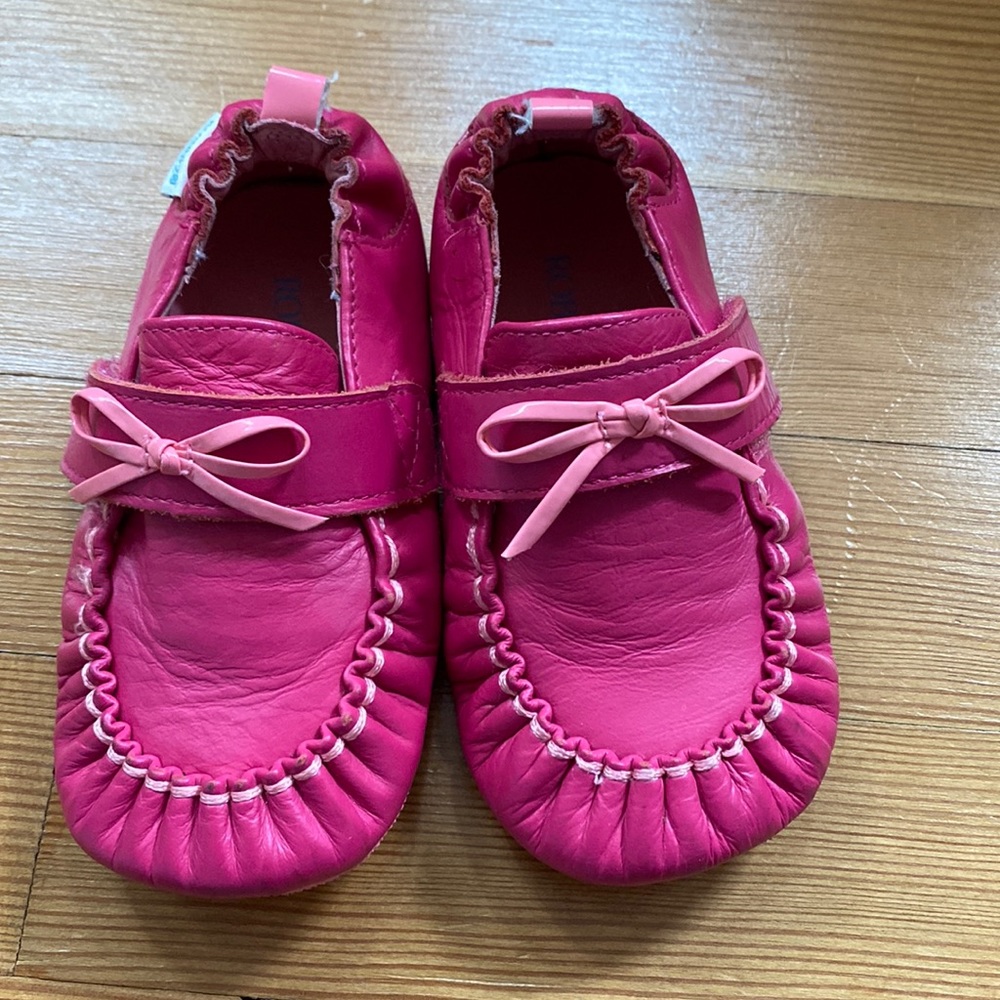 EUC Robeez 18-24m, pink leather shoes